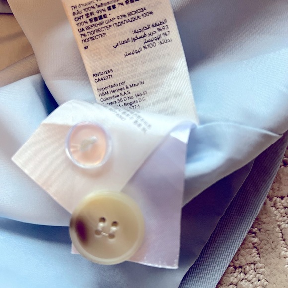 H&M light blue oversized blazer - Picture 3 of 3